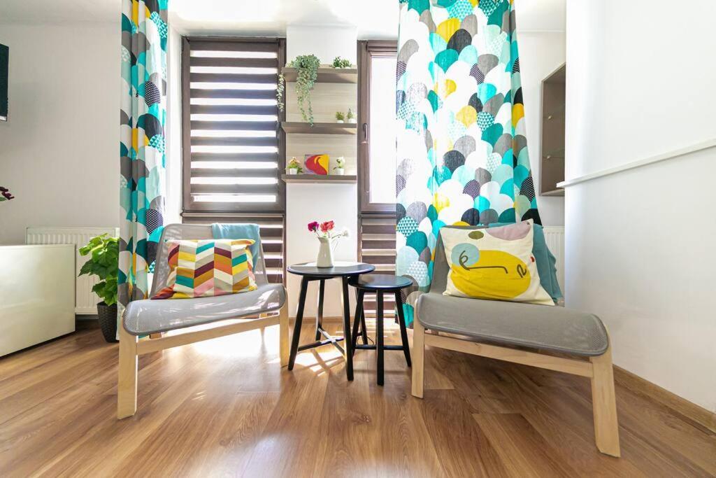 Central Studio Bucur Boekarest Buitenkant foto