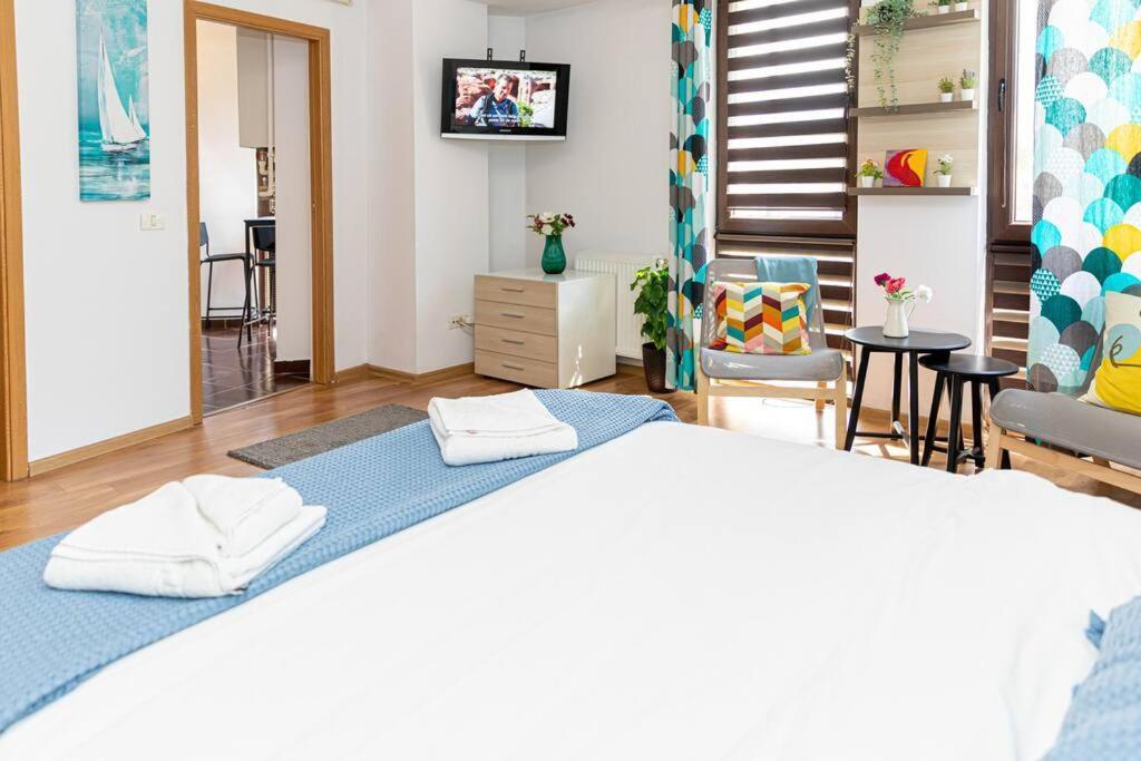 Central Studio Bucur Boekarest Buitenkant foto