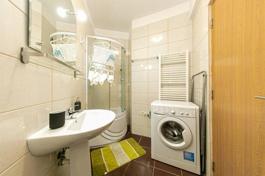 Central Studio Bucur Boekarest Buitenkant foto