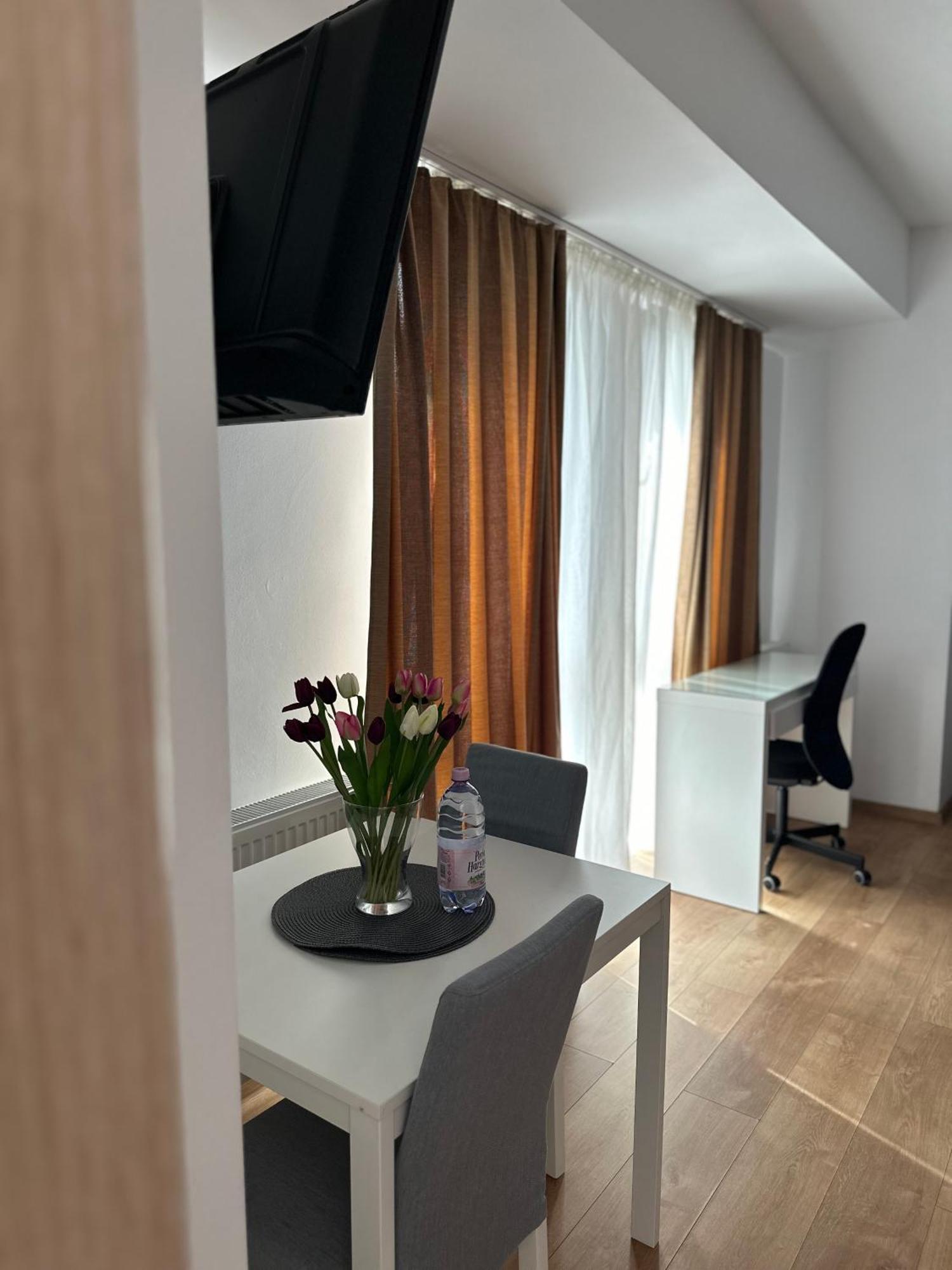 Central Studio Bucur Boekarest Buitenkant foto
